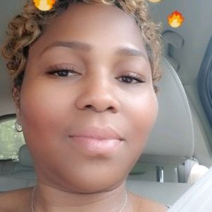 Meet your Posher, Alicia